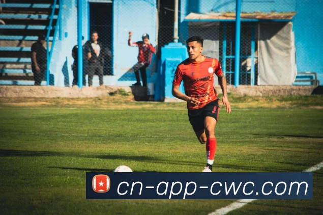 虹足球：探索足球世界的多彩魅力与激情之旅